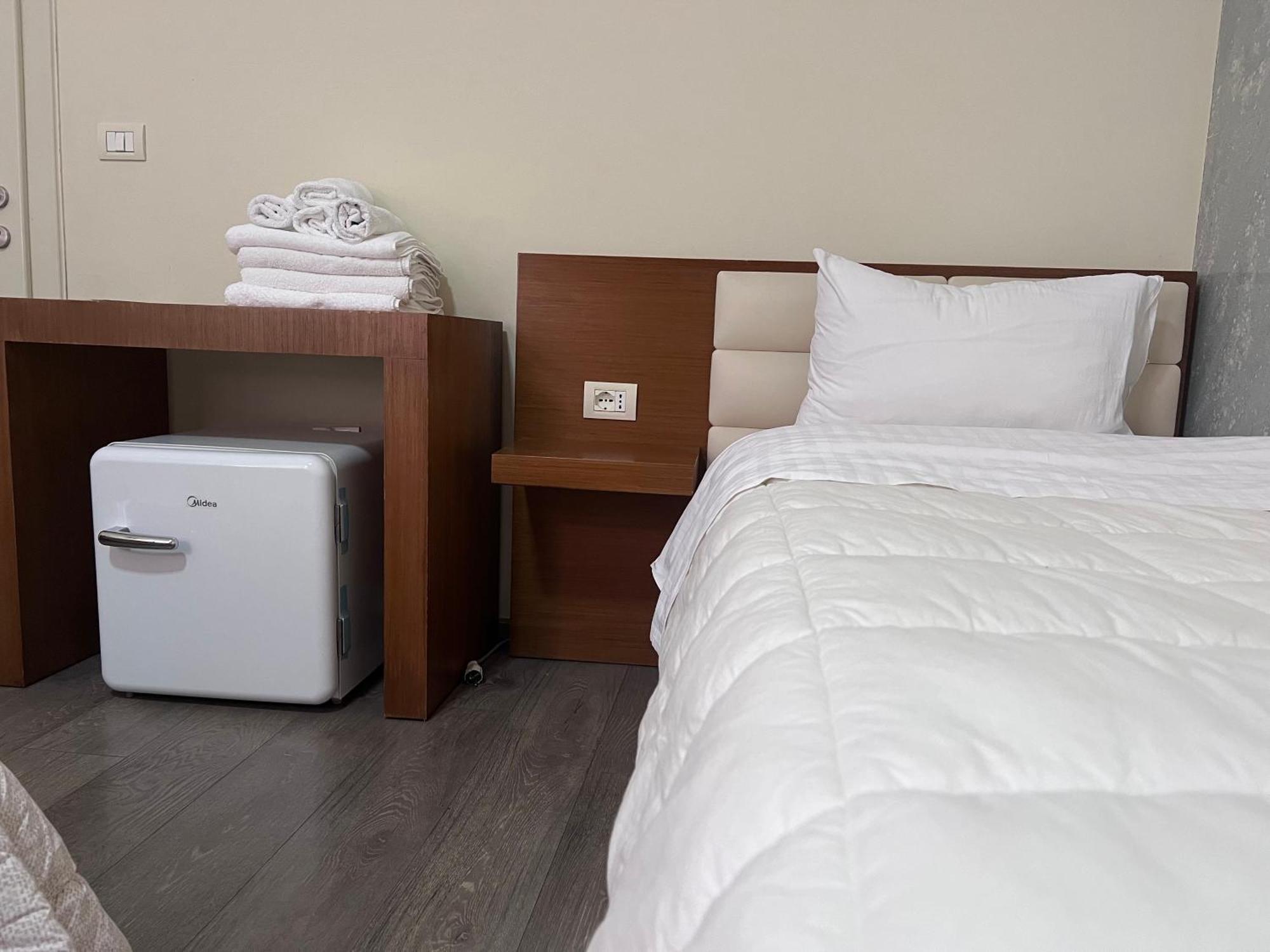 Bobi Hotel ชโคเดอร์ ภายนอก รูปภาพ