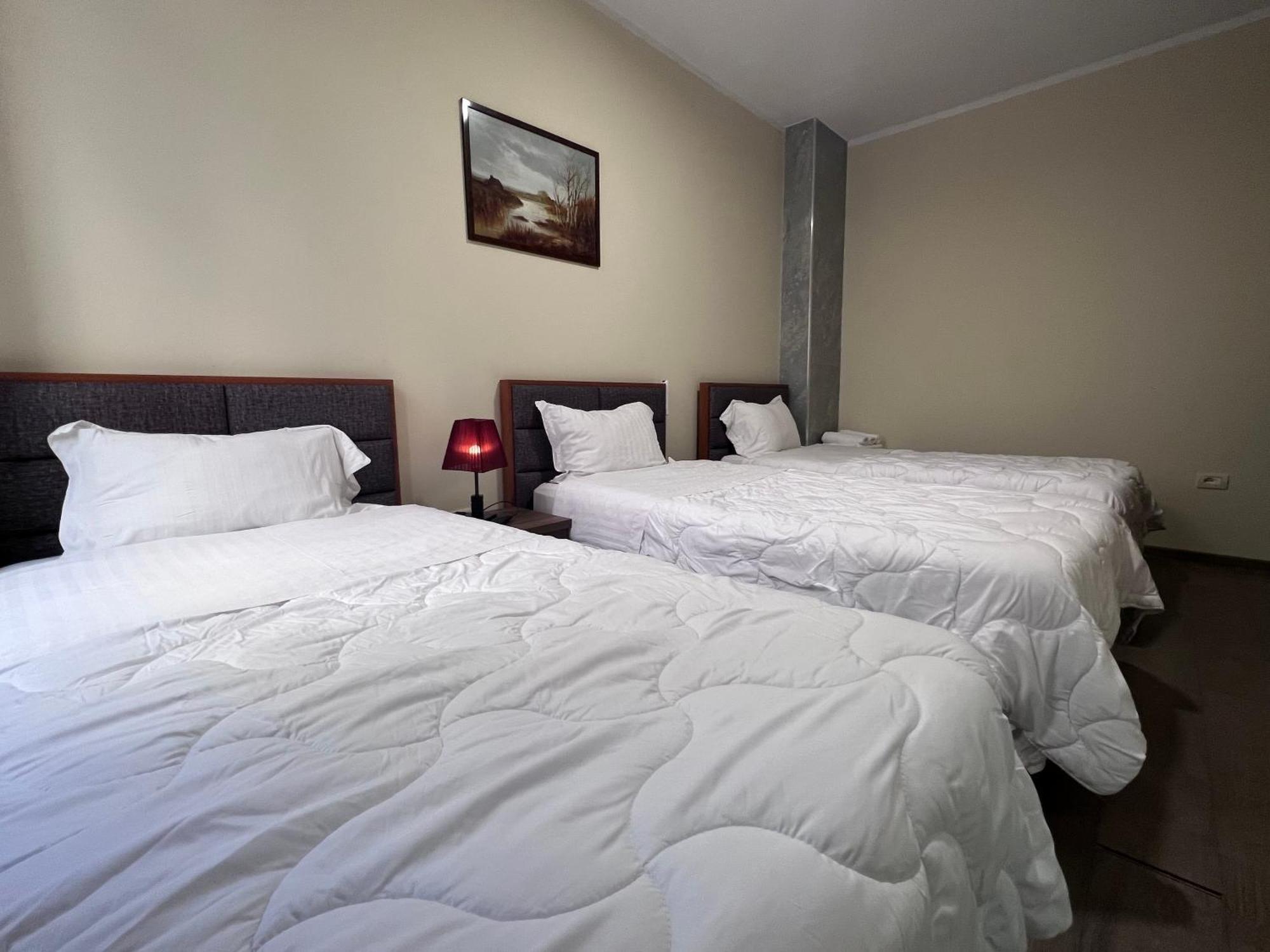Bobi Hotel ชโคเดอร์ ภายนอก รูปภาพ