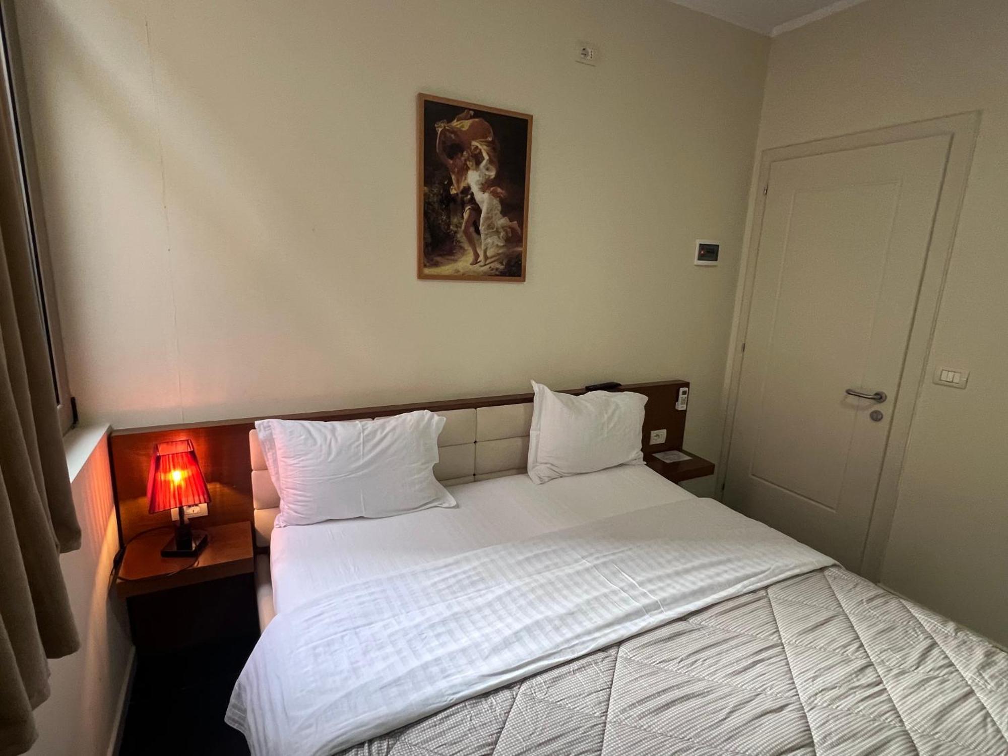 Bobi Hotel ชโคเดอร์ ภายนอก รูปภาพ